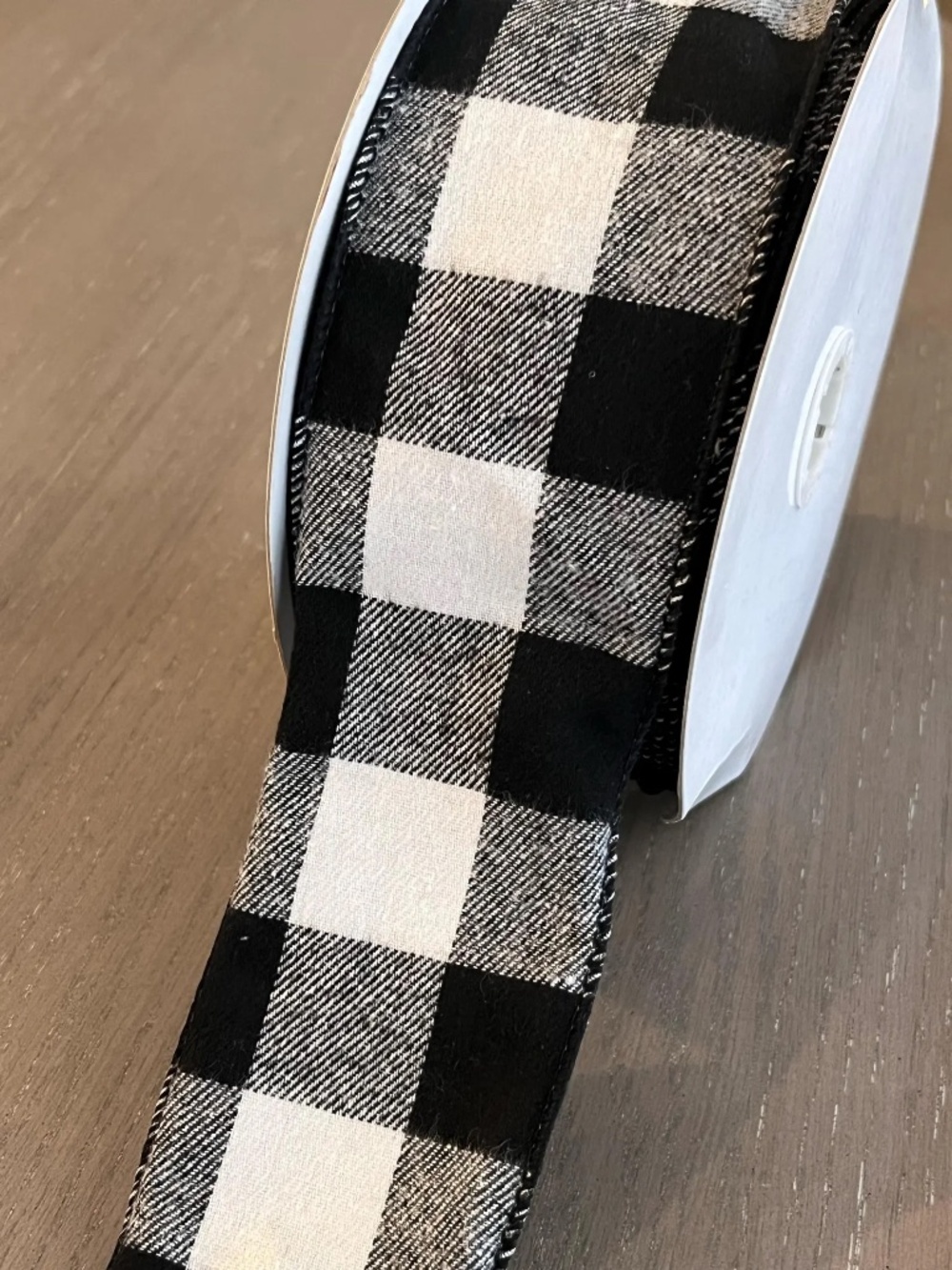 25 Yards Full Roll WHITE & BLACK Buffalo Plaid heavy gauge Wired Ribbon 2-1/2"